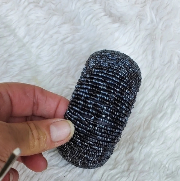 Vintage‎ Beaded  shimmer cuff - Picture 7 of 7